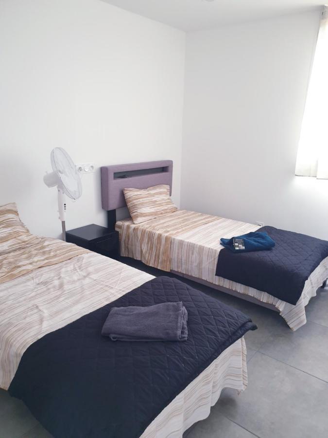 Big Flat Sea Vieuw 95 M2 5 Rooms Near Airport 5 Min Train 3 Min And Tram On Site, Beach 7 Min, 2 Showers And 2 Toilets , Neuf Grand Appartement 95 M2 5 Chambres Proche Aeroport 5 Min Train 3 Min Et Tramway Sur Place, Plage 7 Min 2 Douches Et 2 Wc Vue Nice Luaran gambar