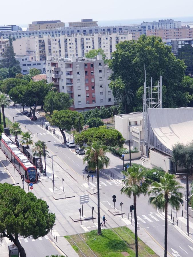 Big Flat Sea Vieuw 95 M2 5 Rooms Near Airport 5 Min Train 3 Min And Tram On Site, Beach 7 Min, 2 Showers And 2 Toilets , Neuf Grand Appartement 95 M2 5 Chambres Proche Aeroport 5 Min Train 3 Min Et Tramway Sur Place, Plage 7 Min 2 Douches Et 2 Wc Vue Nice Luaran gambar