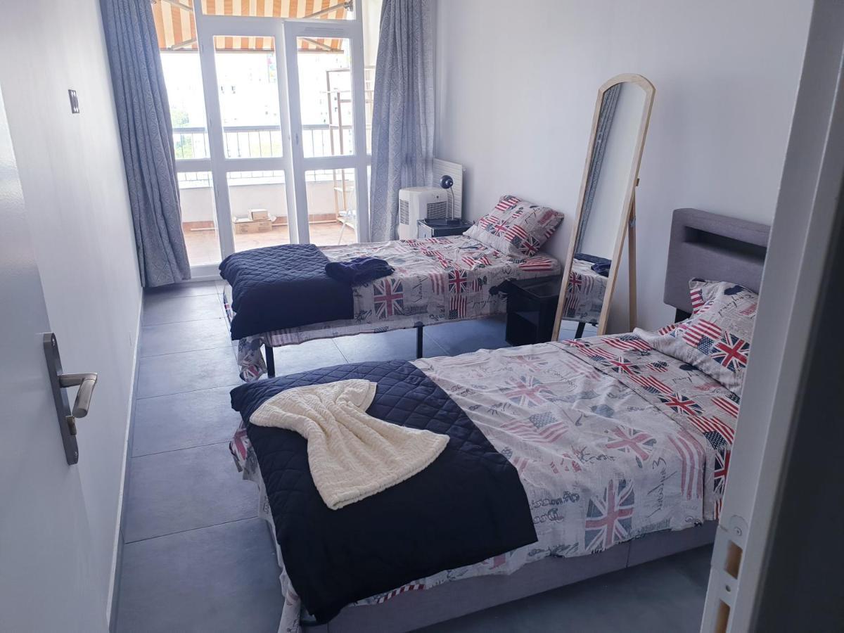 Big Flat Sea Vieuw 95 M2 5 Rooms Near Airport 5 Min Train 3 Min And Tram On Site, Beach 7 Min, 2 Showers And 2 Toilets , Neuf Grand Appartement 95 M2 5 Chambres Proche Aeroport 5 Min Train 3 Min Et Tramway Sur Place, Plage 7 Min 2 Douches Et 2 Wc Vue Nice Luaran gambar