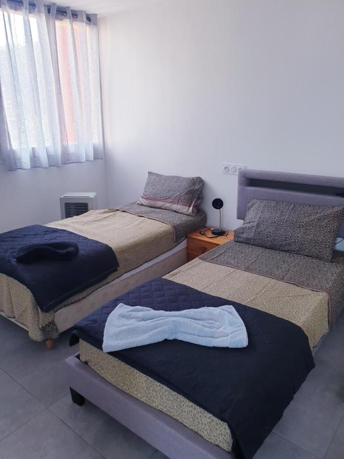 Big Flat Sea Vieuw 95 M2 5 Rooms Near Airport 5 Min Train 3 Min And Tram On Site, Beach 7 Min, 2 Showers And 2 Toilets , Neuf Grand Appartement 95 M2 5 Chambres Proche Aeroport 5 Min Train 3 Min Et Tramway Sur Place, Plage 7 Min 2 Douches Et 2 Wc Vue Nice Luaran gambar