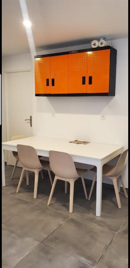 Big Flat Sea Vieuw 95 M2 5 Rooms Near Airport 5 Min Train 3 Min And Tram On Site, Beach 7 Min, 2 Showers And 2 Toilets , Neuf Grand Appartement 95 M2 5 Chambres Proche Aeroport 5 Min Train 3 Min Et Tramway Sur Place, Plage 7 Min 2 Douches Et 2 Wc Vue Nice Luaran gambar