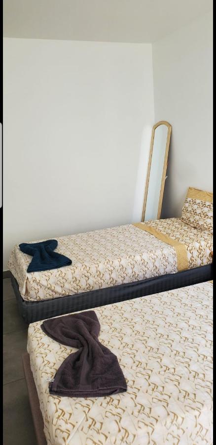 Big Flat Sea Vieuw 95 M2 5 Rooms Near Airport 5 Min Train 3 Min And Tram On Site, Beach 7 Min, 2 Showers And 2 Toilets , Neuf Grand Appartement 95 M2 5 Chambres Proche Aeroport 5 Min Train 3 Min Et Tramway Sur Place, Plage 7 Min 2 Douches Et 2 Wc Vue Nice Luaran gambar
